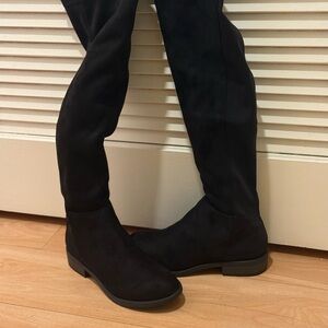 Women's Black Knee-High Boots